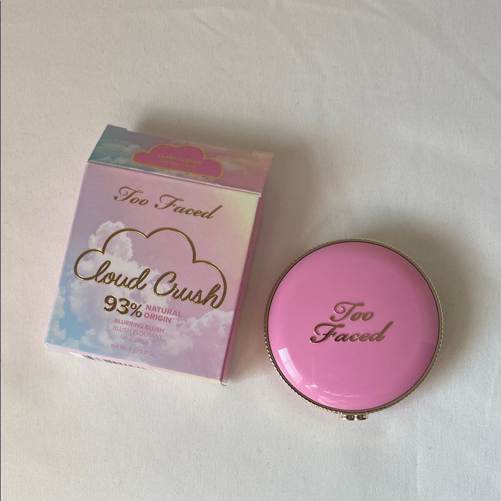 Too Faced Cloud Crush Blurring Powder Blush - Candy Clouds
